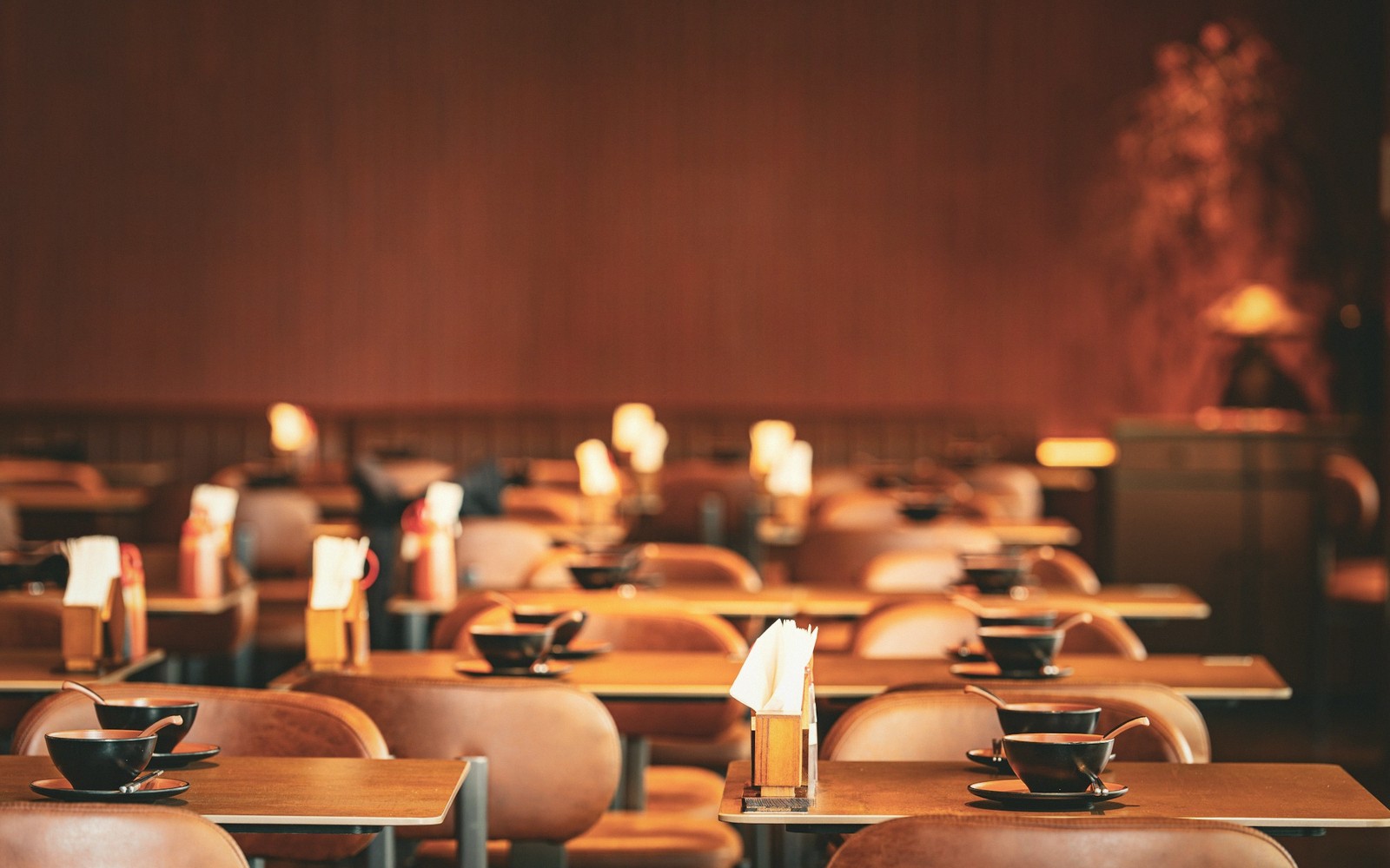 The Art of the Unhurried First Date